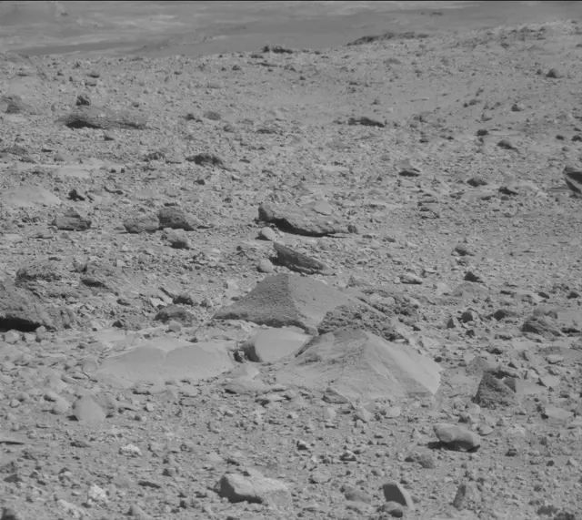 Sol 494: Mast Camera (Mastcam)