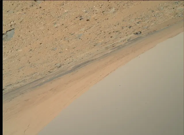 Sol 494: Mars Hand Lens Imager (MAHLI)