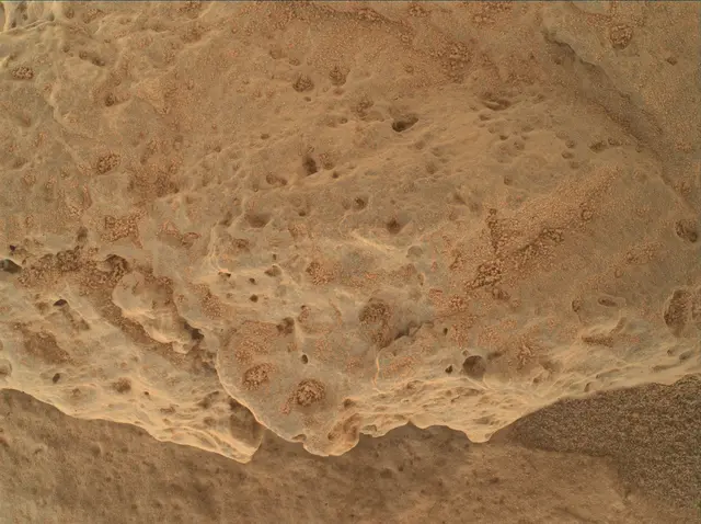 Sol 503: Mars Hand Lens Imager (MAHLI)