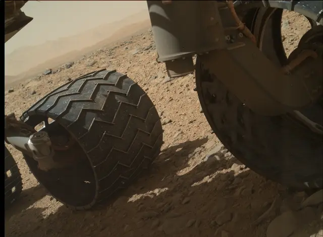 Sol 504: Mars Hand Lens Imager (MAHLI)