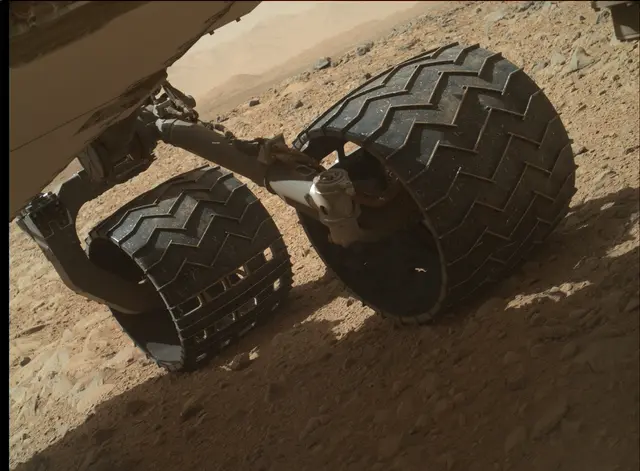 Sol 504: Mars Hand Lens Imager (MAHLI)