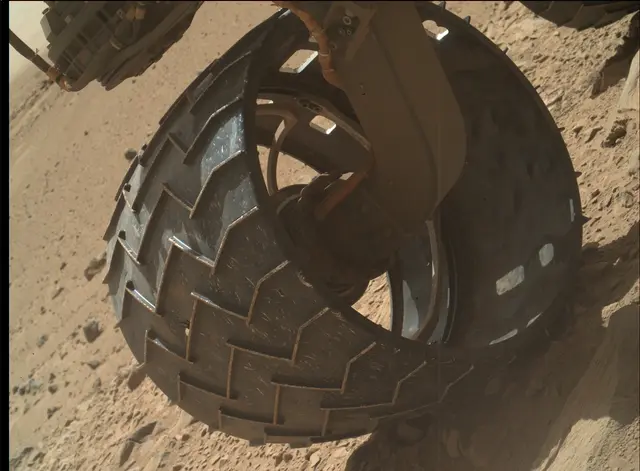 Sol 506: Mars Hand Lens Imager (MAHLI)