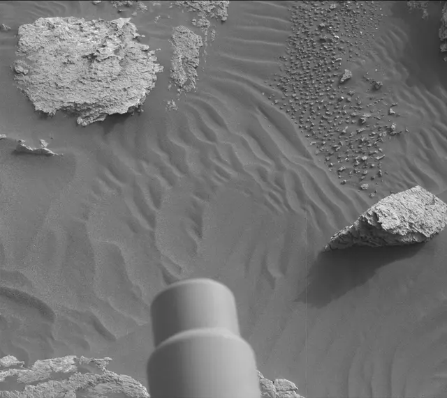 Sol 1632: Mast Camera (Mastcam)