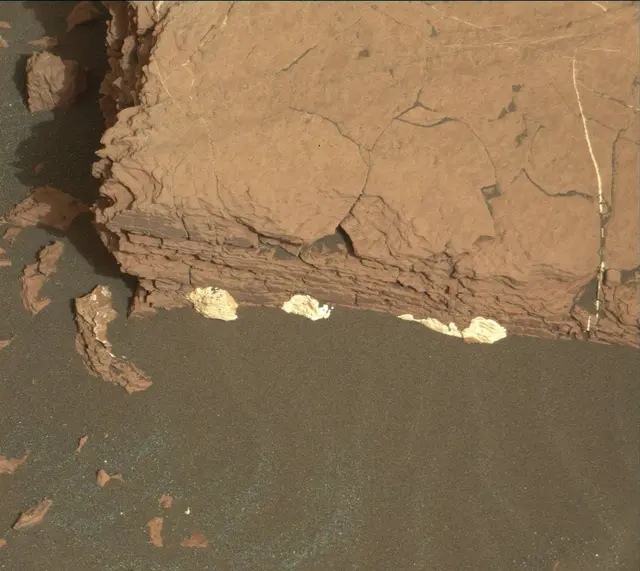 Sol 1632: Mast Camera (Mastcam)