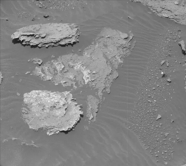 Sol 1634: Mast Camera (Mastcam)