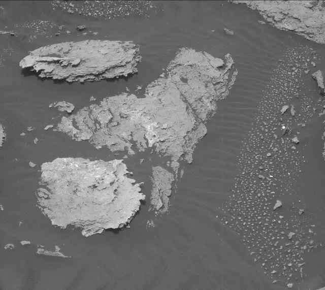 Sol 1634: Mast Camera (Mastcam)
