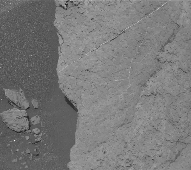 Sol 1634: Mast Camera (Mastcam)