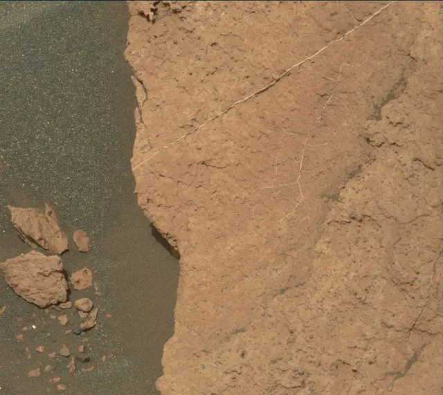 Sol 1634: Mast Camera (Mastcam)