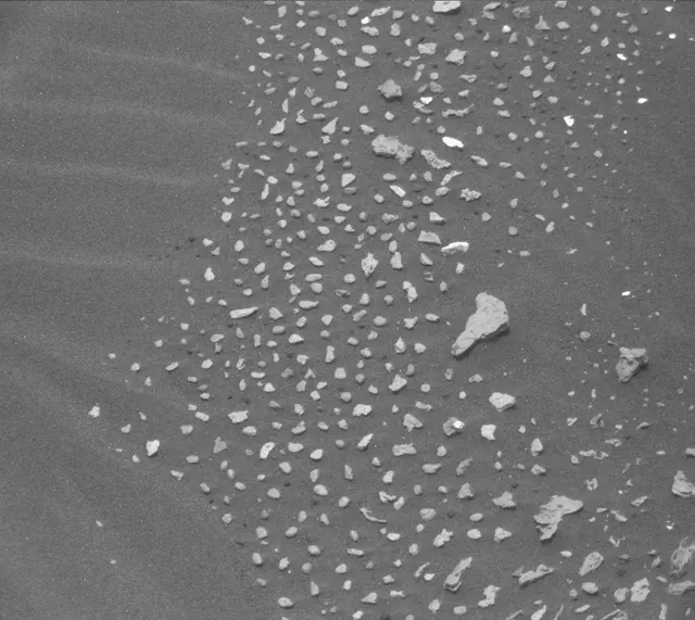 Sol 1634: Mast Camera (Mastcam)