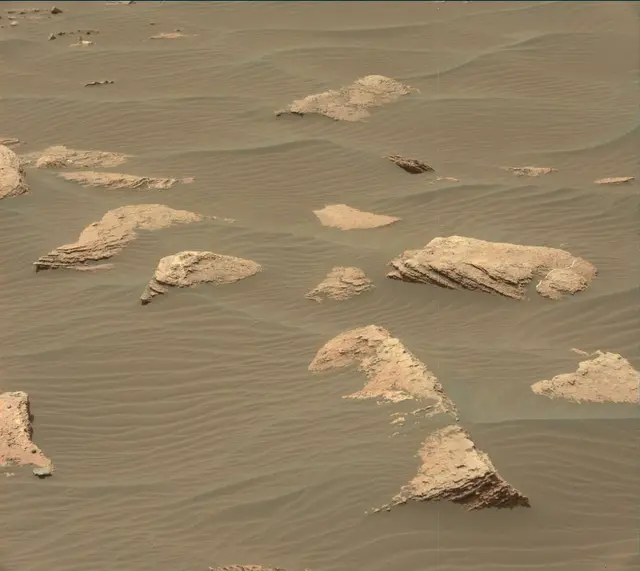 Sol 1635: Mast Camera (Mastcam)