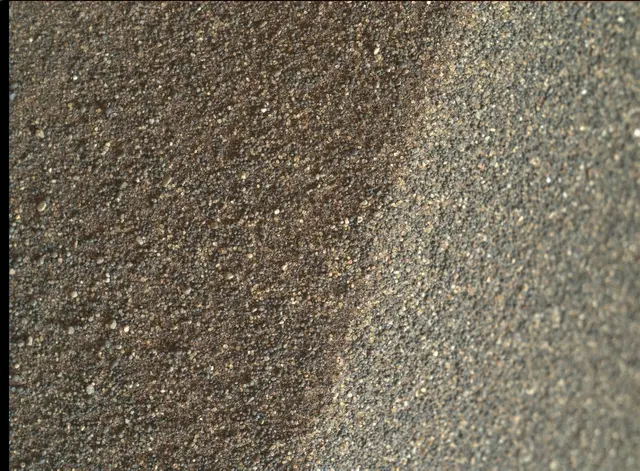 Sol 1637: Mars Hand Lens Imager (MAHLI)
