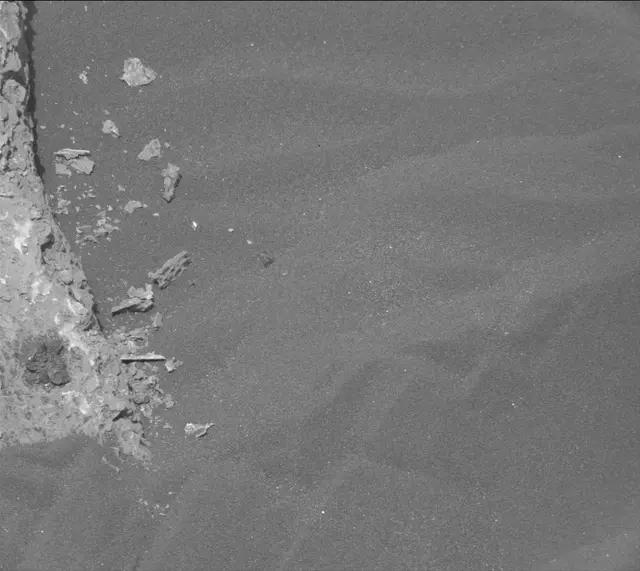 Sol 1638: Mast Camera (Mastcam)