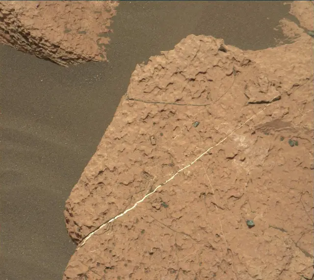 Sol 1638: Mast Camera (Mastcam)