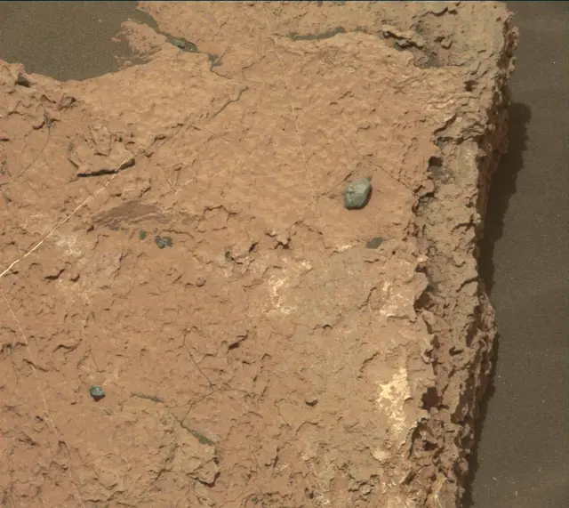 Sol 1638: Mast Camera (Mastcam)