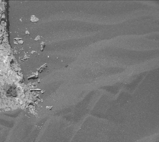 Sol 1638: Mast Camera (Mastcam)