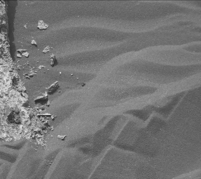 Sol 1638: Mast Camera (Mastcam)