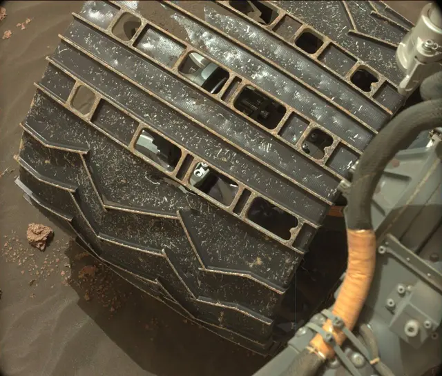 Sol 1641: Mast Camera (Mastcam)