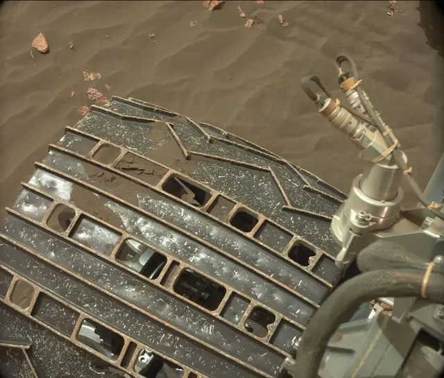 Sol 1641: Mast Camera (Mastcam)