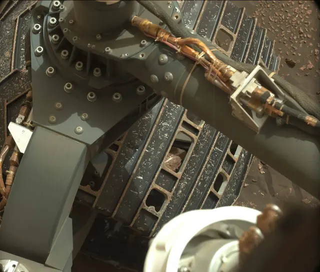 Sol 1641: Mast Camera (Mastcam)