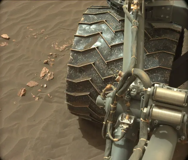 Sol 1641: Mast Camera (Mastcam)