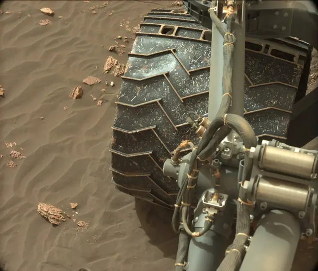 Sol 1641: Mast Camera (Mastcam)