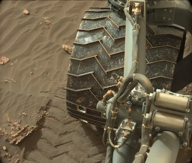 Sol 1641: Mast Camera (Mastcam)