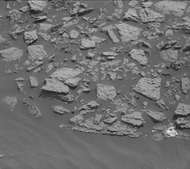 Sol 1641: Mast Camera (Mastcam)