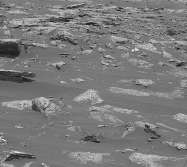 Sol 1642: Mast Camera (Mastcam)