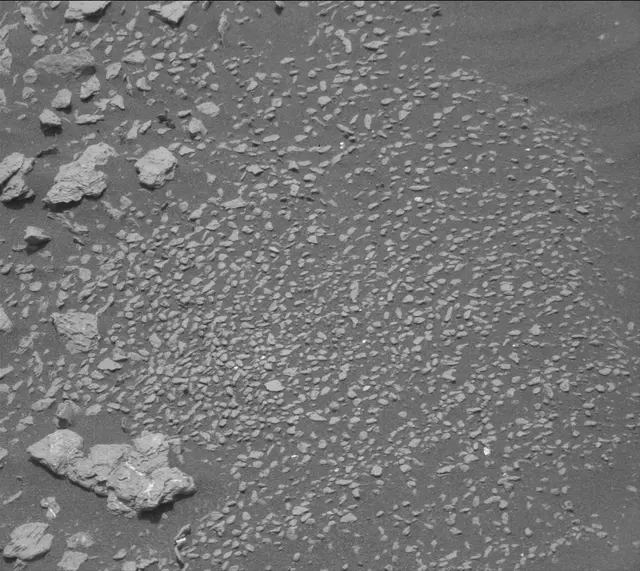 Sol 1643: Mast Camera (Mastcam)