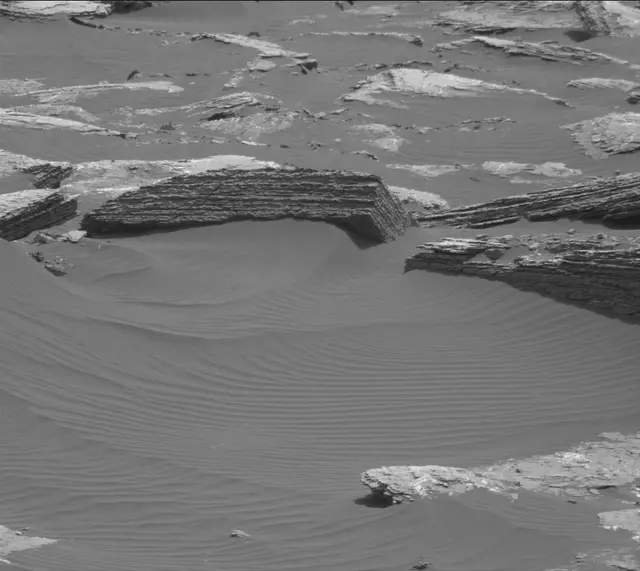 Sol 1644: Mast Camera (Mastcam)