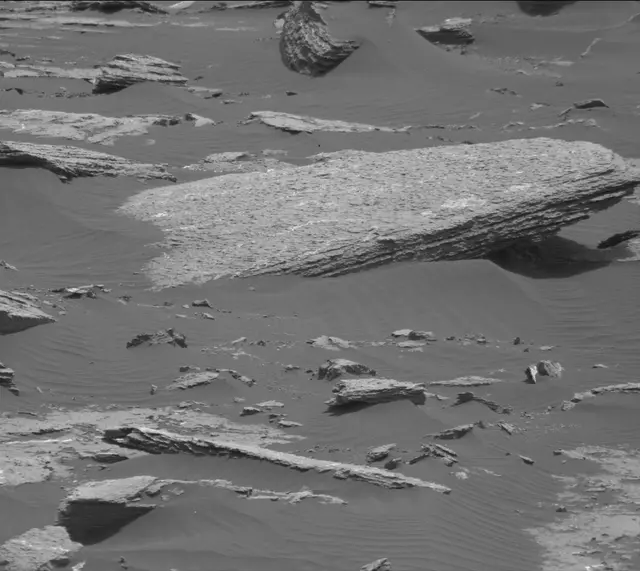 Sol 1644: Mast Camera (Mastcam)