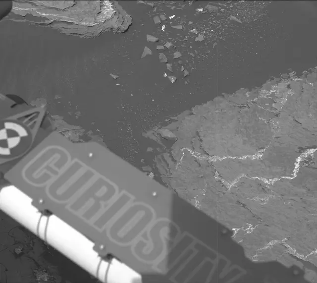 Sol 1646: Mast Camera (Mastcam)