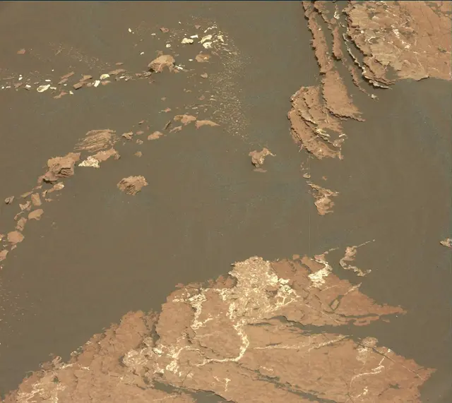 Sol 1646: Mast Camera (Mastcam)