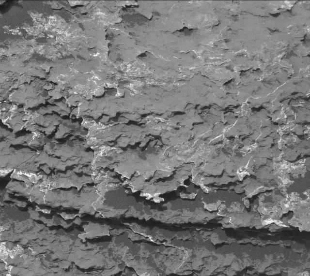 Sol 1646: Mast Camera (Mastcam)