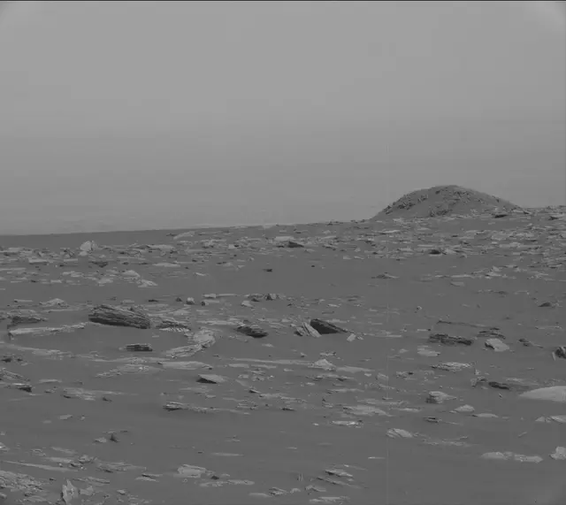 Sol 1647: Mast Camera (Mastcam)