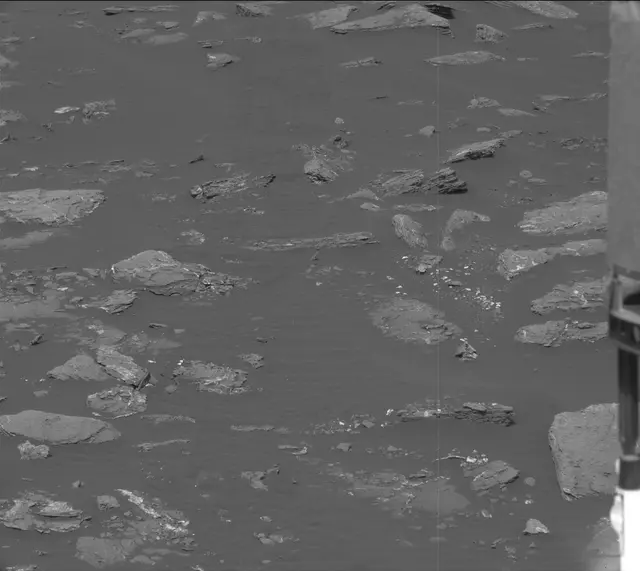 Sol 1647: Mast Camera (Mastcam)