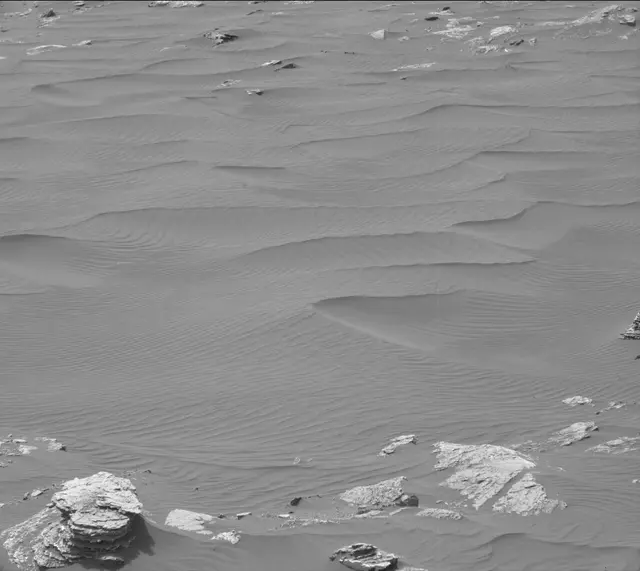 Sol 1647: Mast Camera (Mastcam)