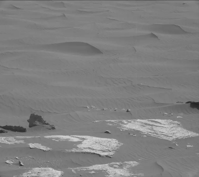 Sol 1647: Mast Camera (Mastcam)
