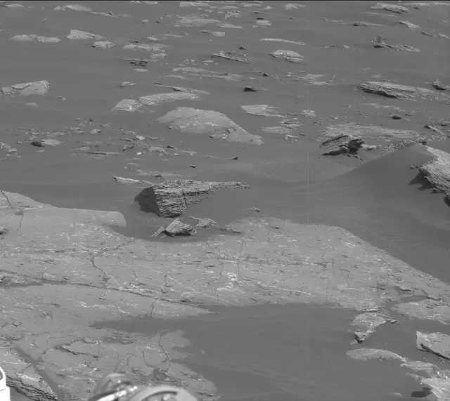 Sol 1647: Mast Camera (Mastcam)