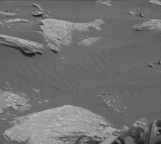 Sol 1647: Mast Camera (Mastcam)