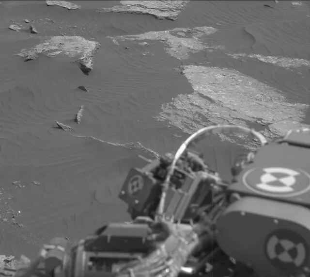 Sol 1647: Mast Camera (Mastcam)