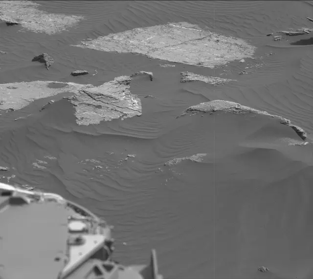Sol 1647: Mast Camera (Mastcam)