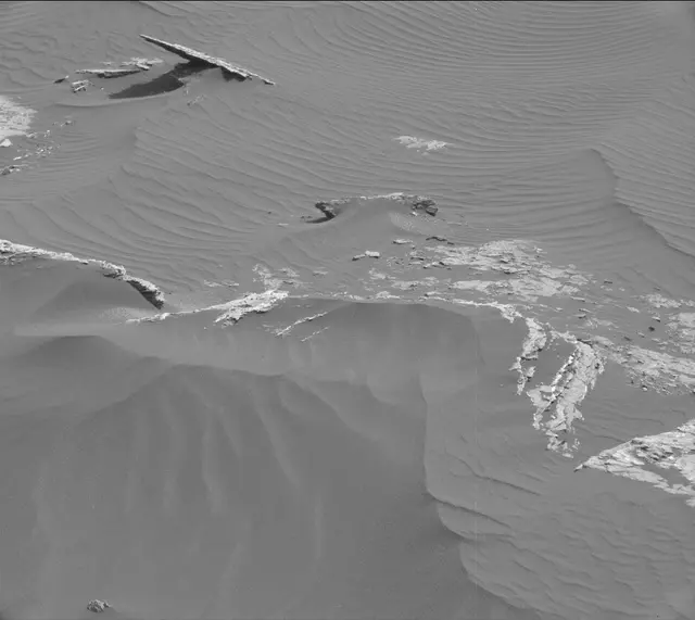 Sol 1647: Mast Camera (Mastcam)