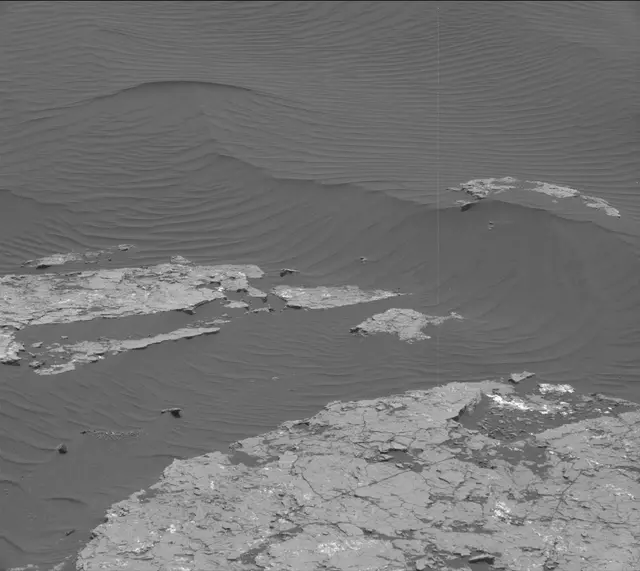 Sol 1647: Mast Camera (Mastcam)