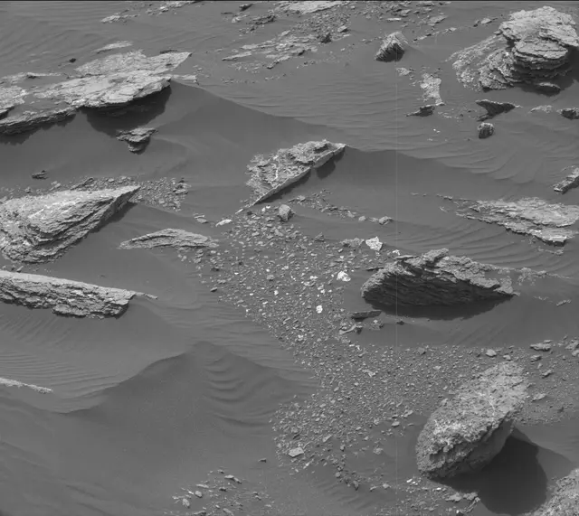 Sol 1647: Mast Camera (Mastcam)