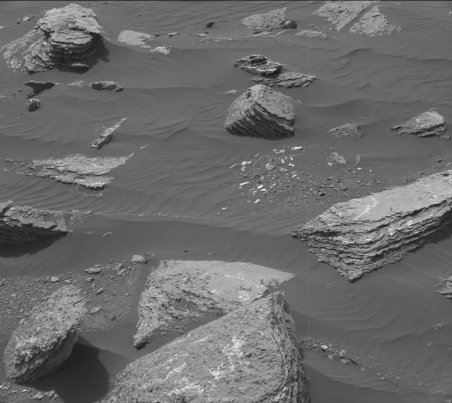 Sol 1647: Mast Camera (Mastcam)