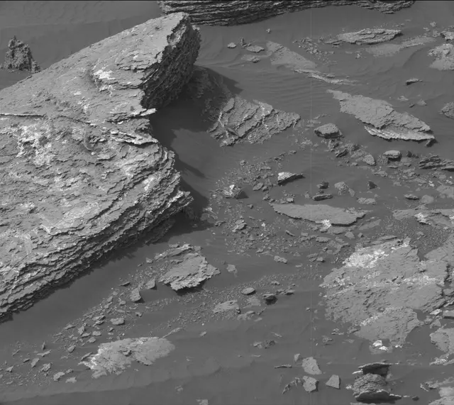 Sol 1647: Mast Camera (Mastcam)