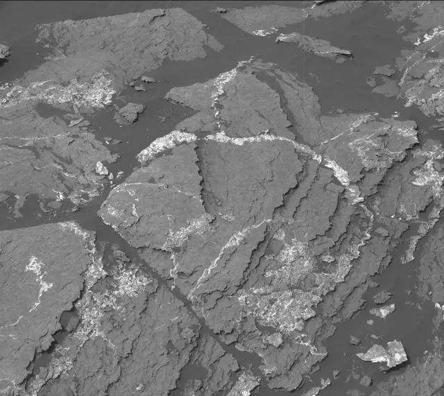 Sol 1647: Mast Camera (Mastcam)