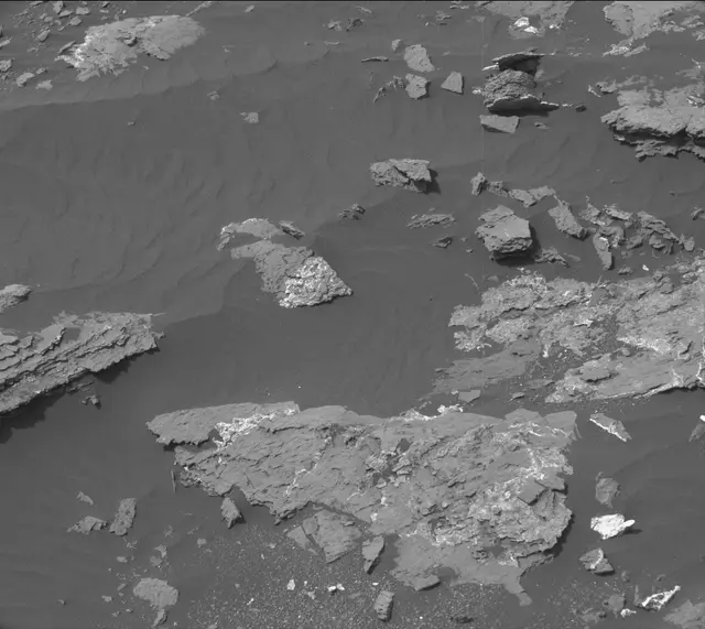 Sol 1647: Mast Camera (Mastcam)