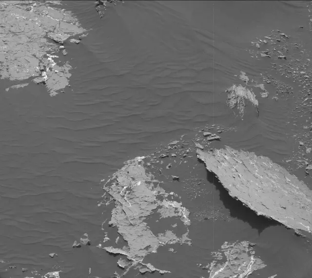 Sol 1647: Mast Camera (Mastcam)
